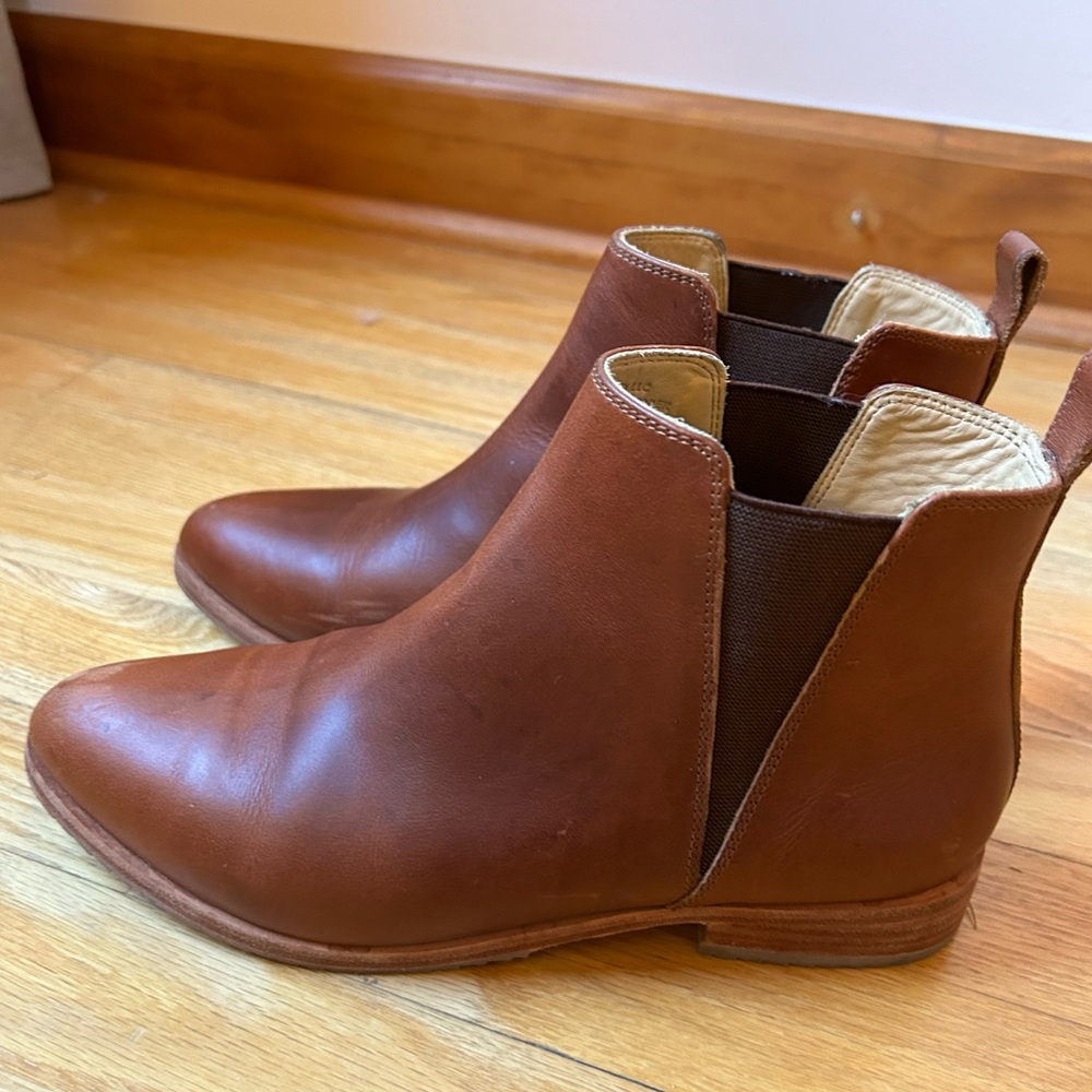 Nisolo Everyday Chelsea Boot, size 8.5